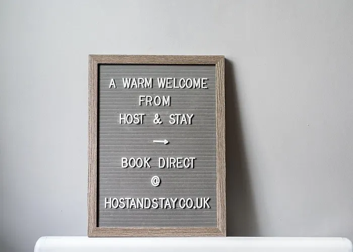 Host & Stay - Roselyn By The Sea